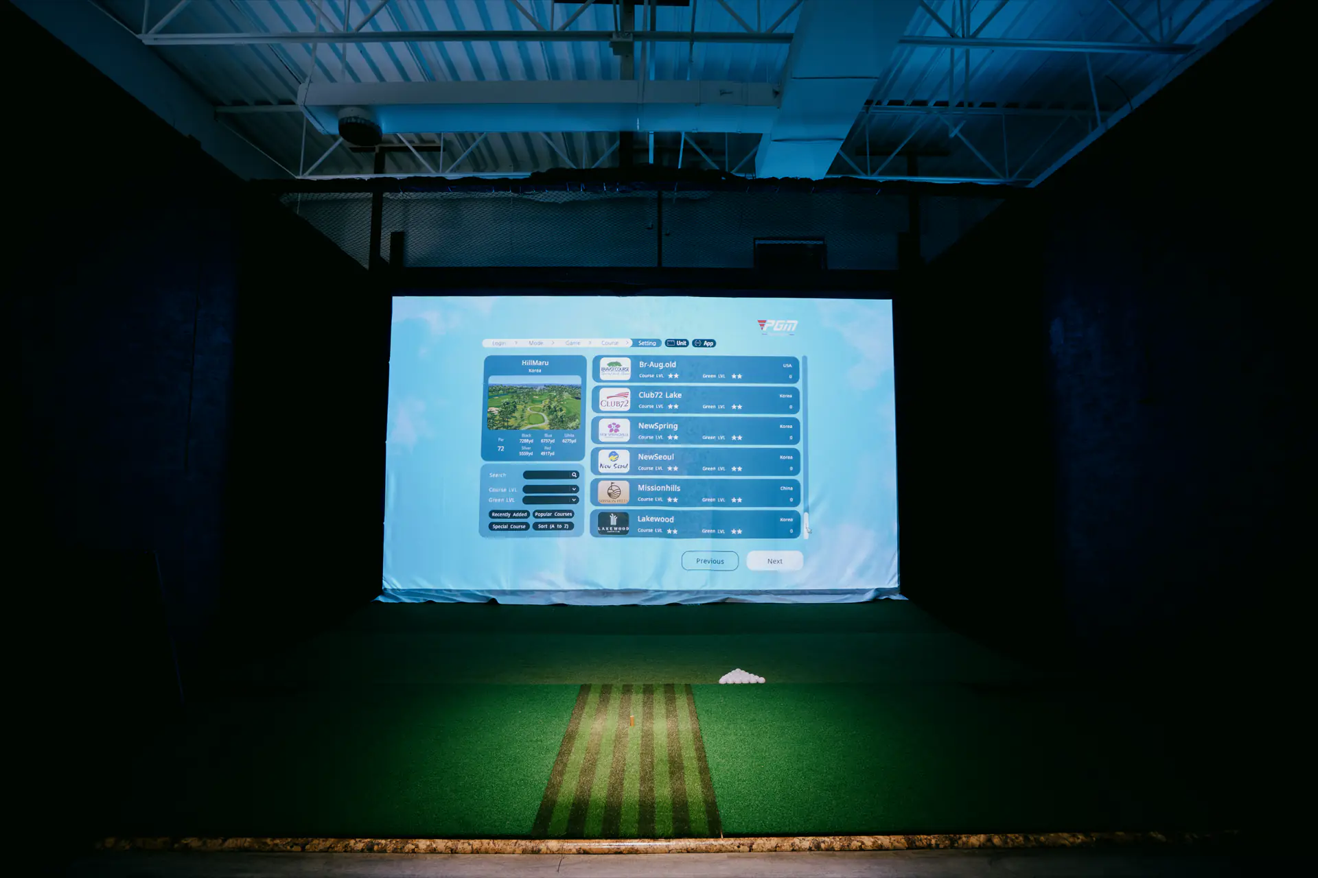 The course selection screen in a PGM bay, listing virtual courses to choose from